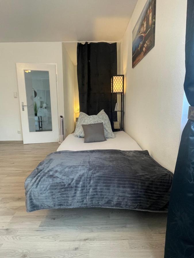 Perfekte 1,5 Wohnung Zentral In Leonberg Gegenueber Einkaufzentrum Ngoại thất bức ảnh