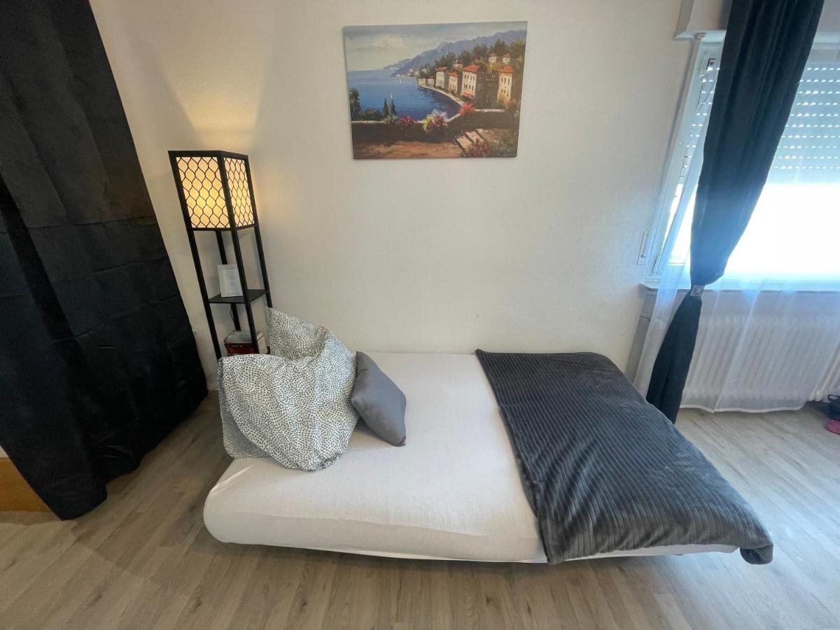 Perfekte 1,5 Wohnung Zentral In Leonberg Gegenueber Einkaufzentrum Ngoại thất bức ảnh